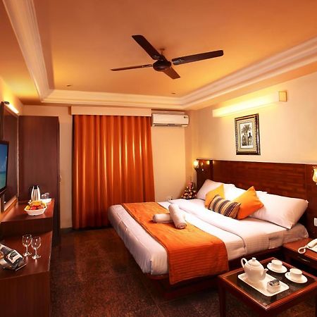 Hotel Rajdhani Panadzsi Kültér fotó