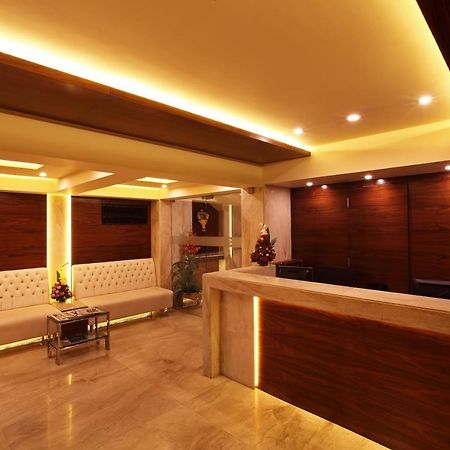 Hotel Rajdhani Panadzsi Kültér fotó