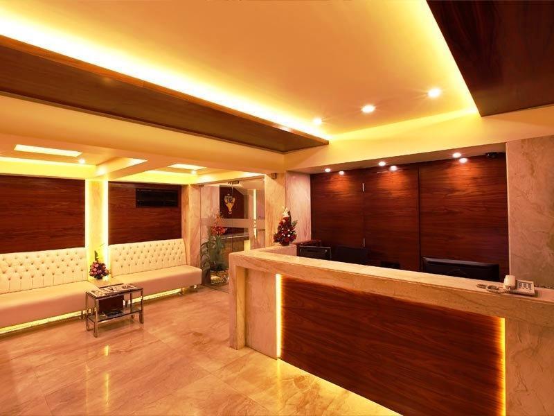 Hotel Rajdhani Panadzsi Kültér fotó