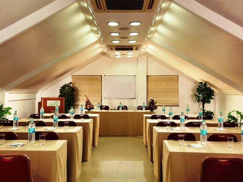 Hotel Rajdhani Panadzsi Kültér fotó