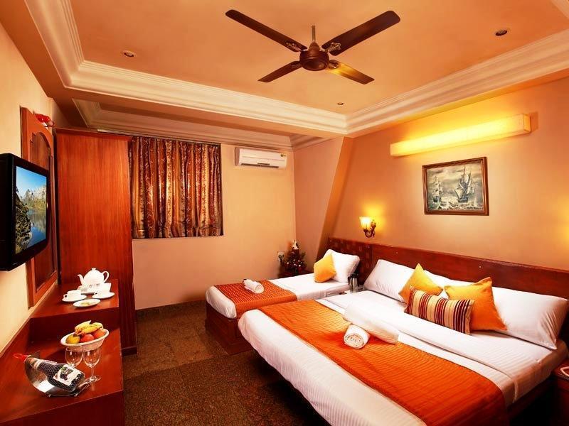 Hotel Rajdhani Panadzsi Kültér fotó